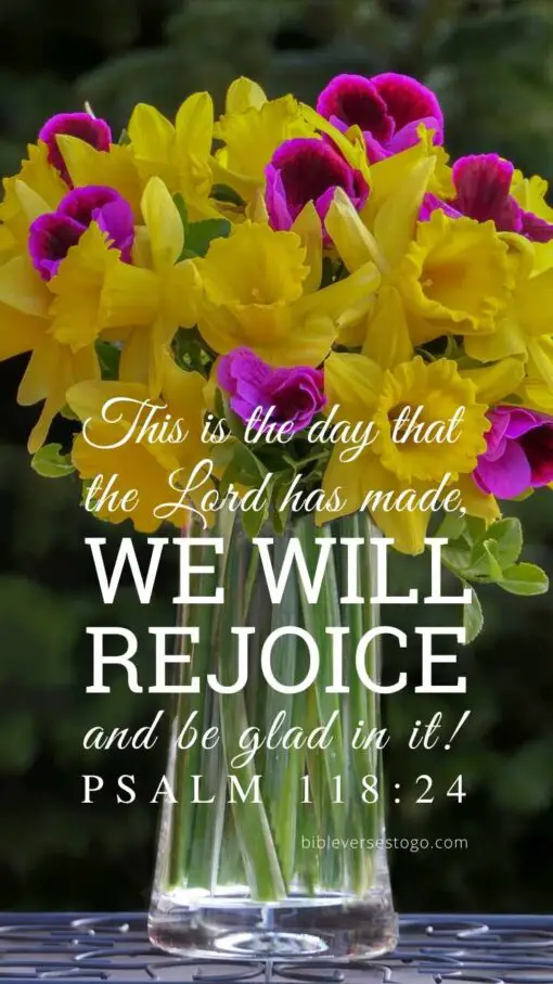 Christian Wallpaper – Daffodils Psalm 118:24